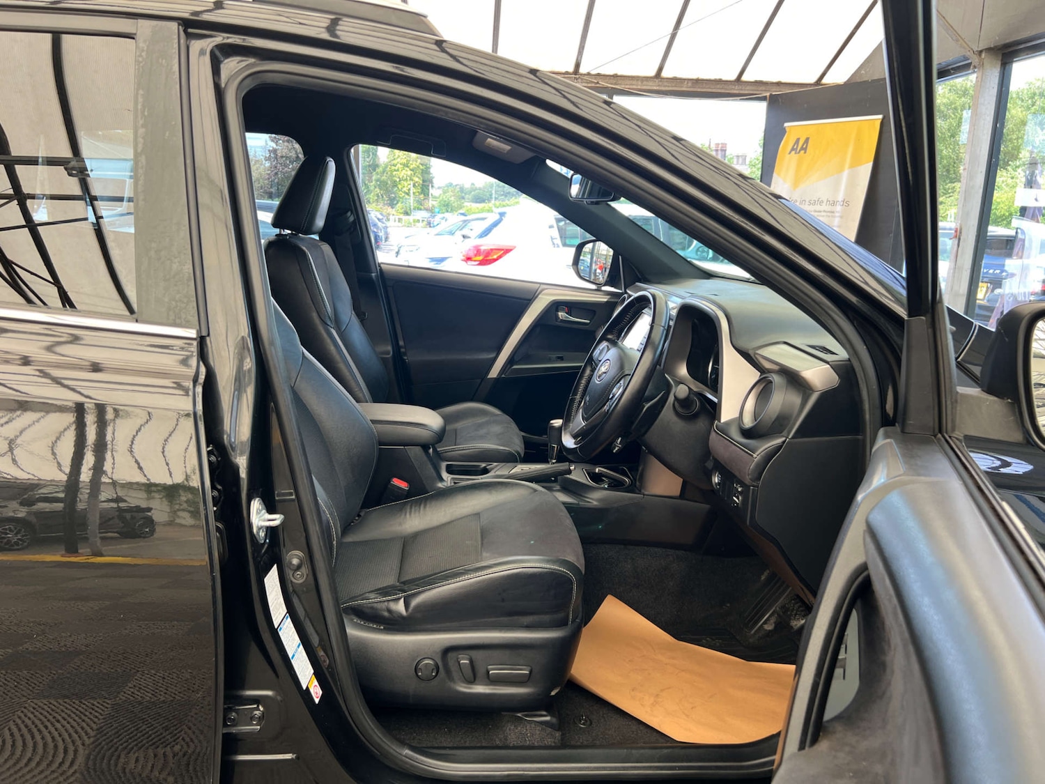 Used Toyota RAV4 2016 for sale - 76352626: Photo 7