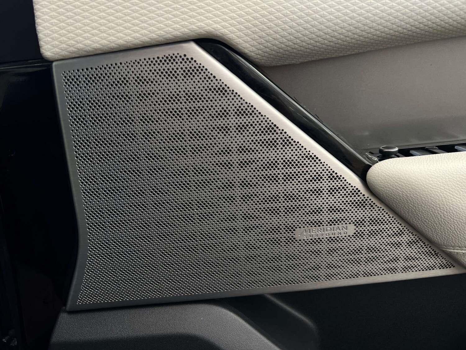 Used Land Rover Range Rover Velar 2019 for sale - 77523117: Photo 10