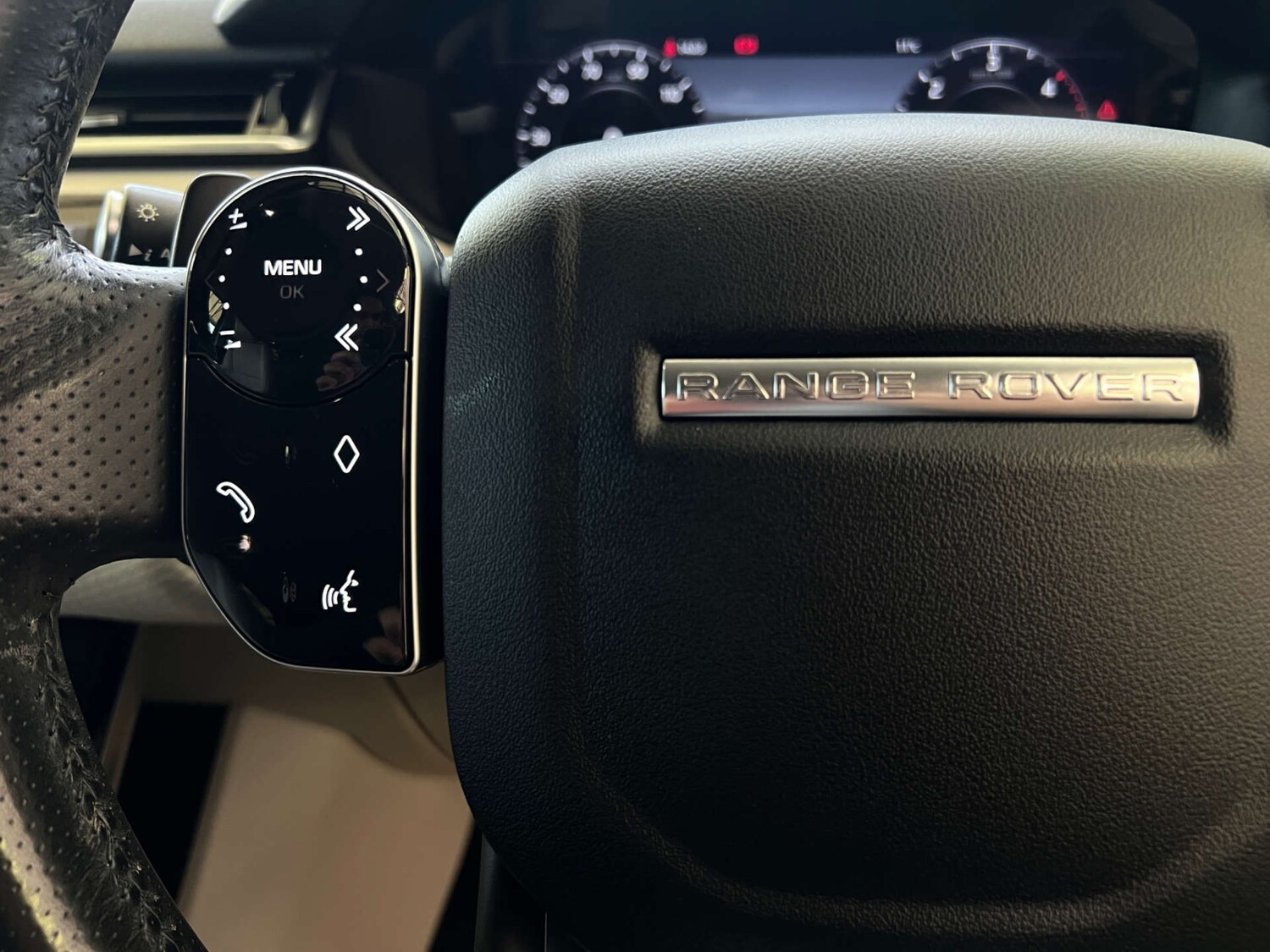 Used Land Rover Range Rover Velar 2019 for sale - 77523117: Photo 11