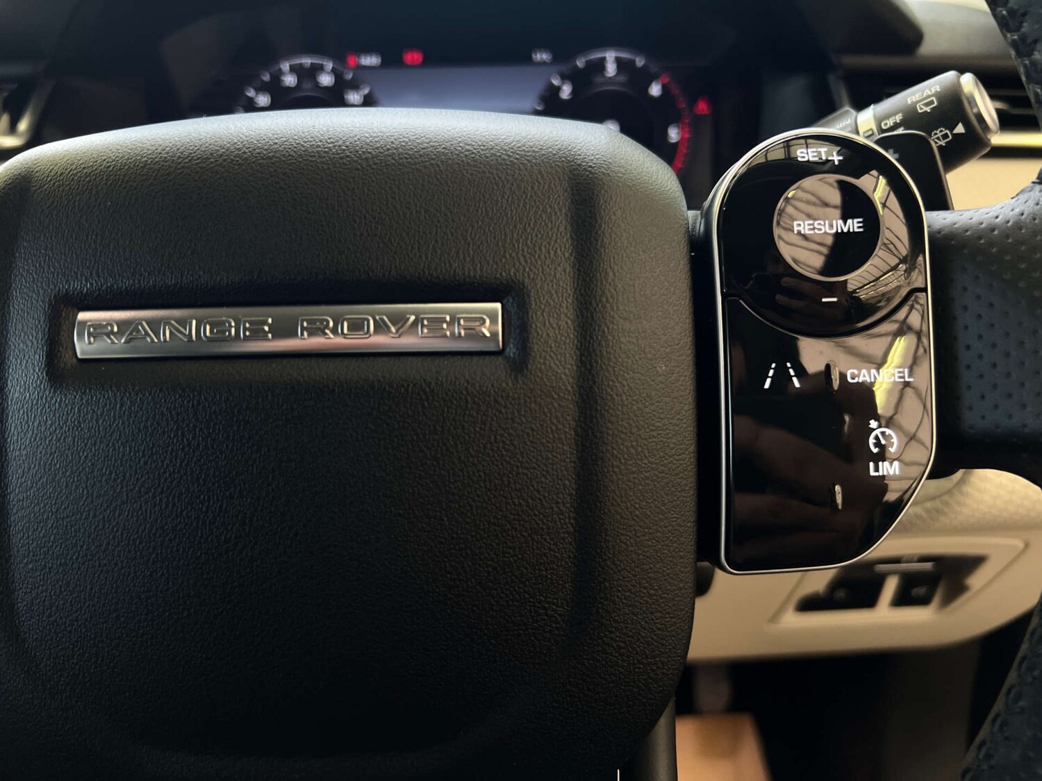 Used Land Rover Range Rover Velar 2019 for sale - 77523117: Photo 12