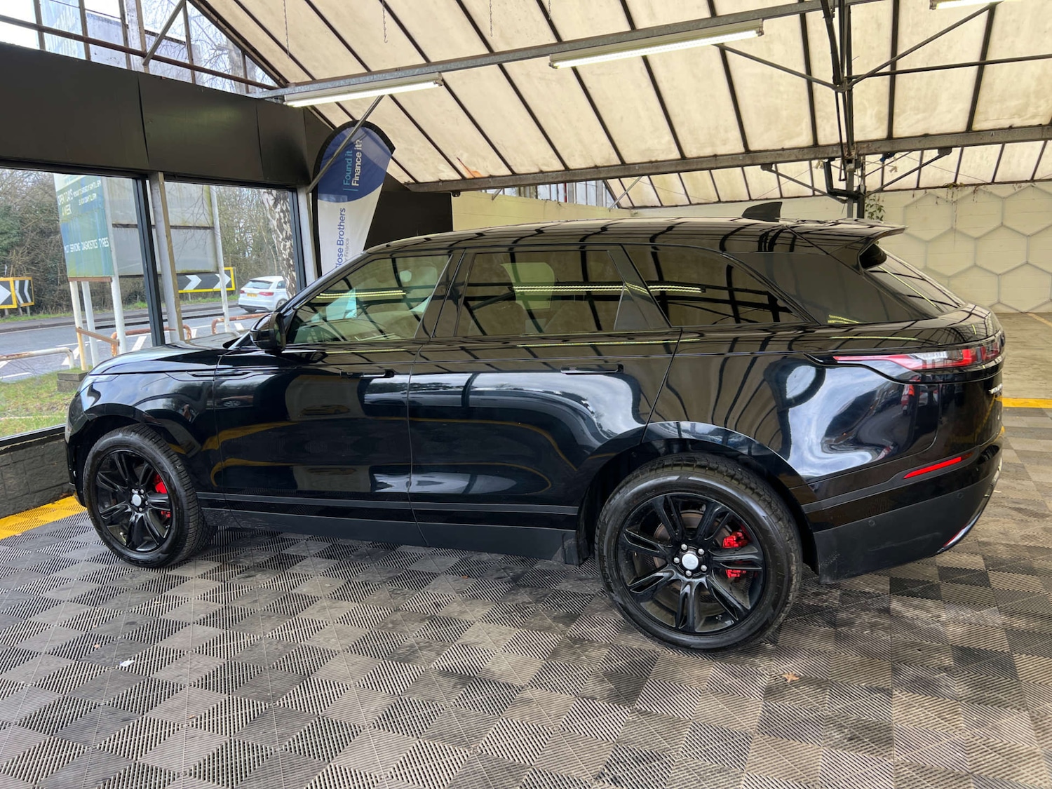 Used Land Rover Range Rover Velar 2019 for sale - 77523117: Photo 5