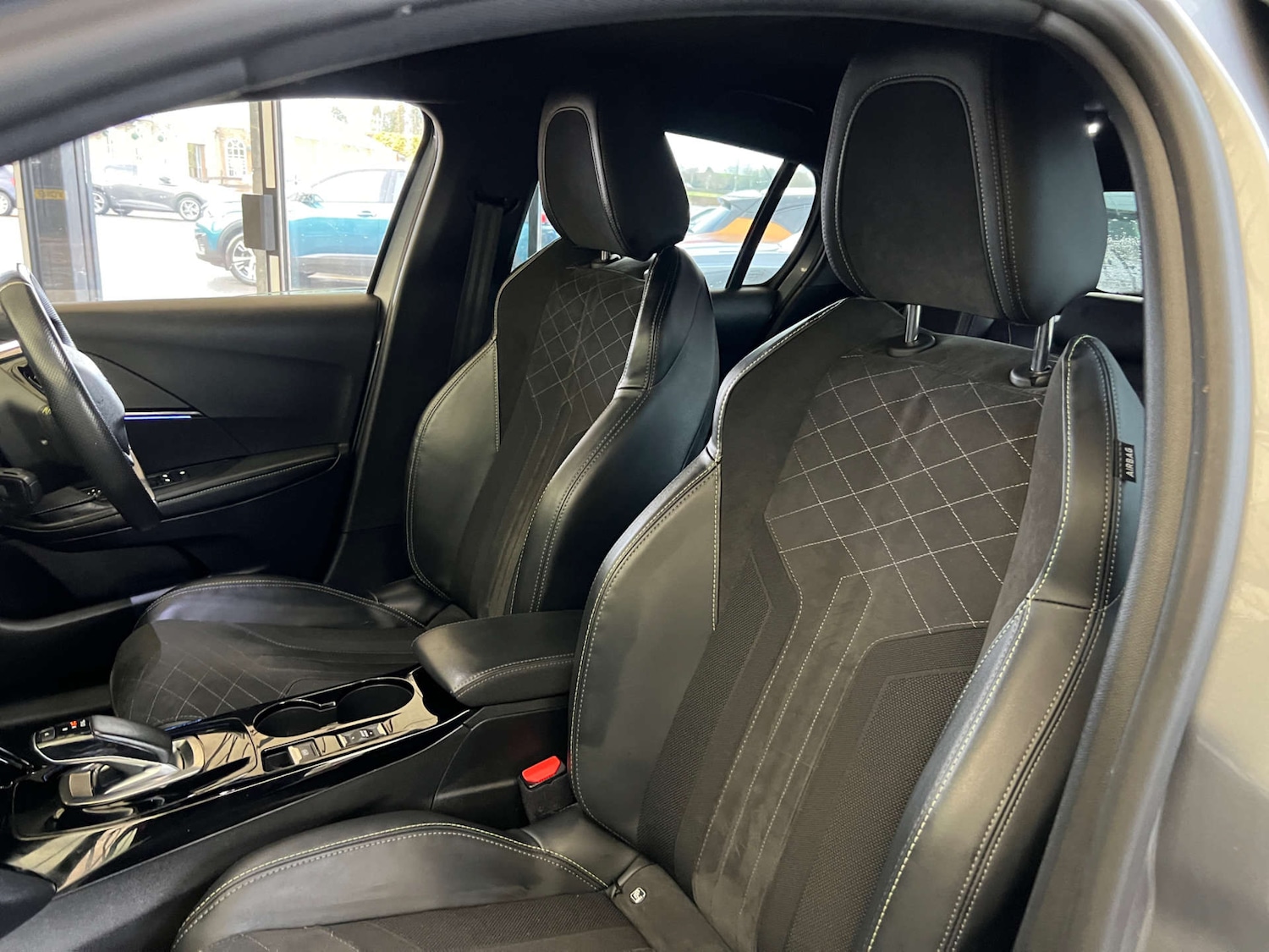 Used Peugeot 208 2021 for sale - 77125172: Photo 24