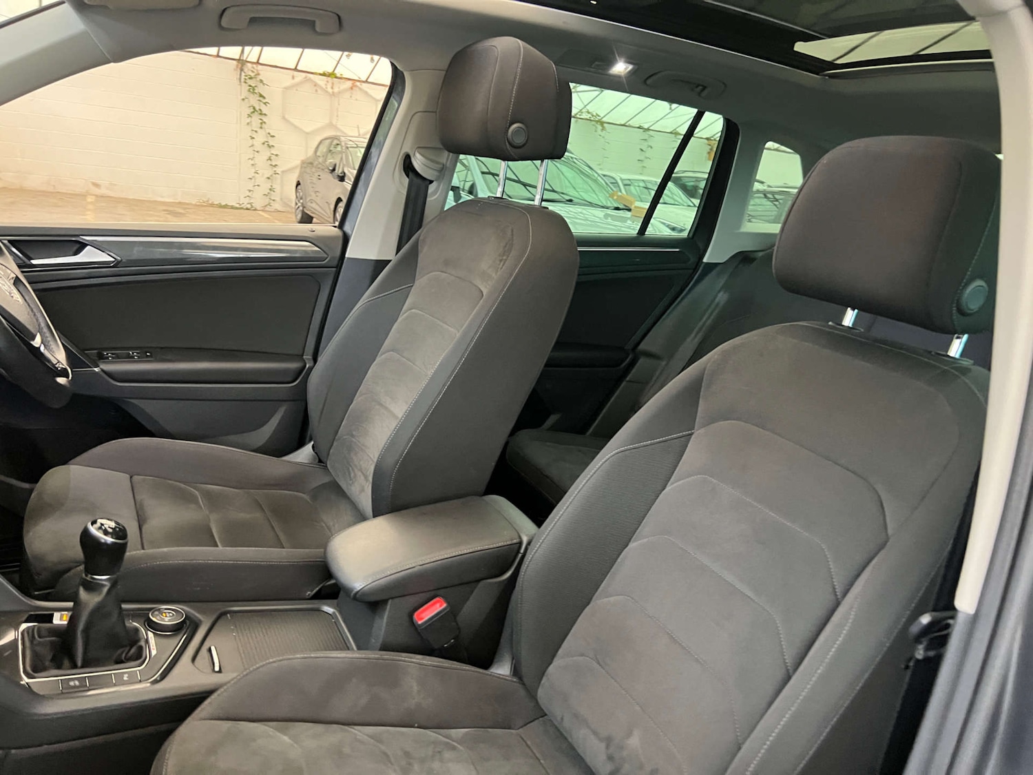 Used Volkswagen Tiguan 2017 for sale - 76601513: Photo 22