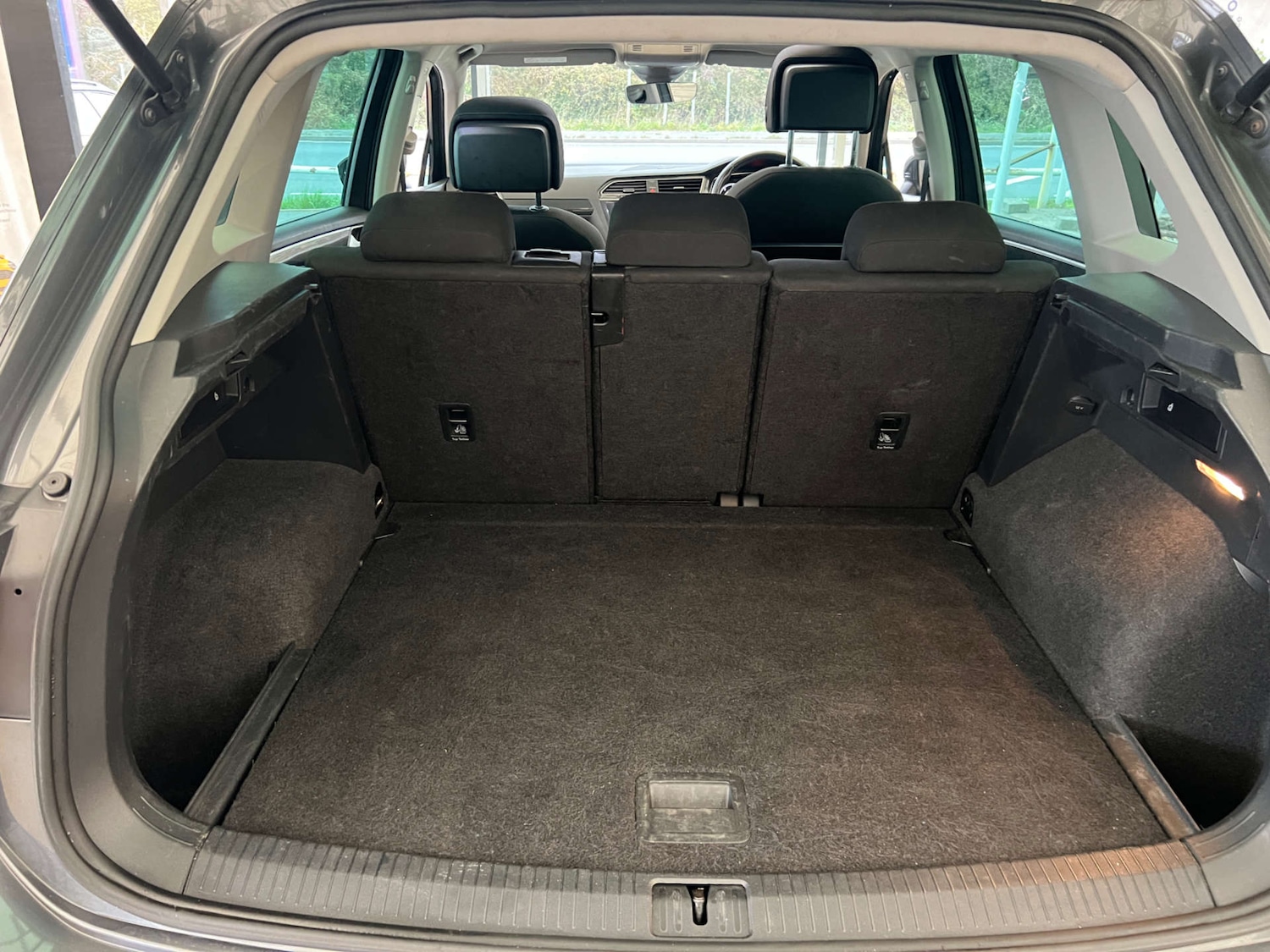 Used Volkswagen Tiguan 2017 for sale - 76601513: Photo 30