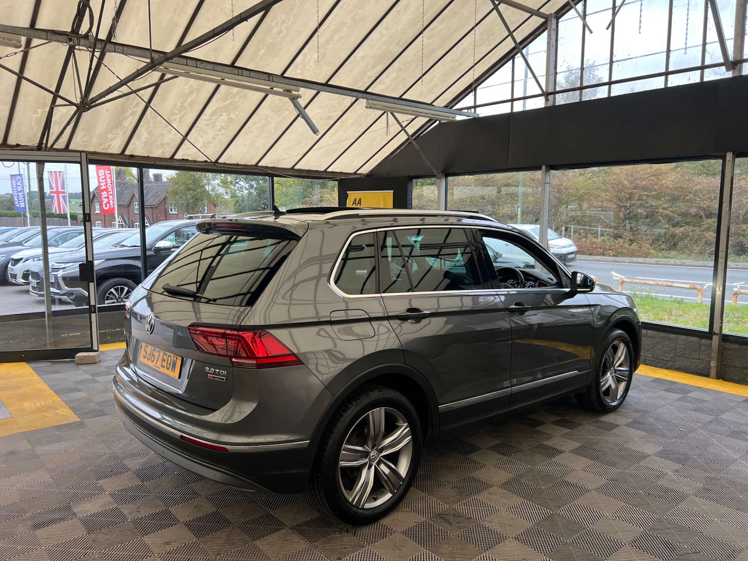 Used Volkswagen Tiguan 2017 for sale - 76601513: Photo 7