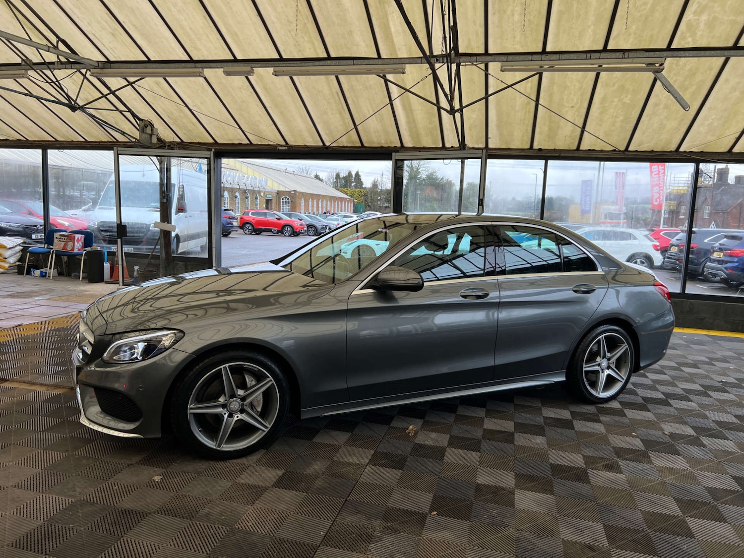 Used Mercedes-Benz C Class 2017 for sale - 77535046: Photo 5