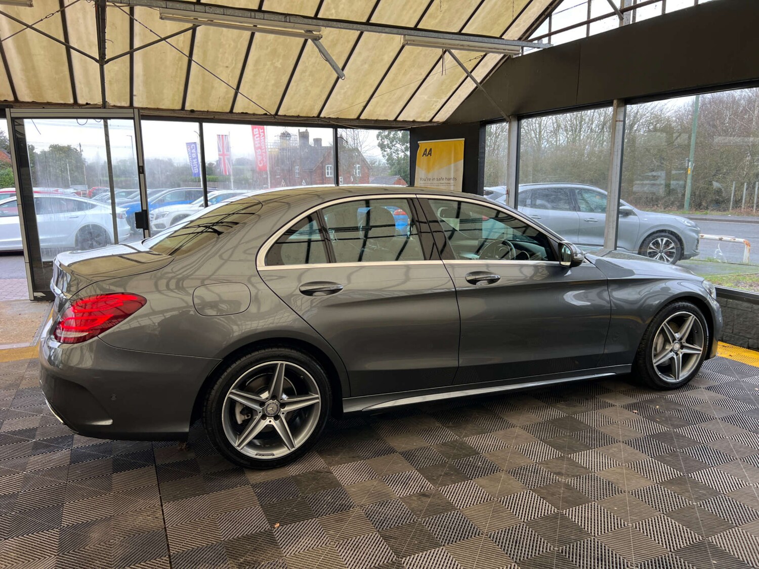 Used Mercedes-Benz C Class 2017 for sale - 77535046: Photo 8
