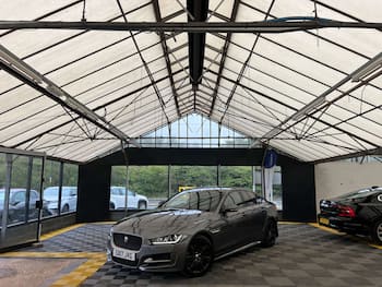 Used Jaguar XE 2017 for sale - 79711106: Photo