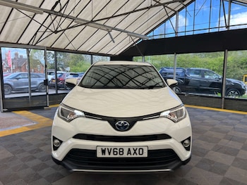 Used Toyota RAV4 2018 for sale - 78267600: Photo