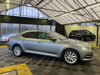 Used Skoda Superb 2021 for sale - 77547669: Photo