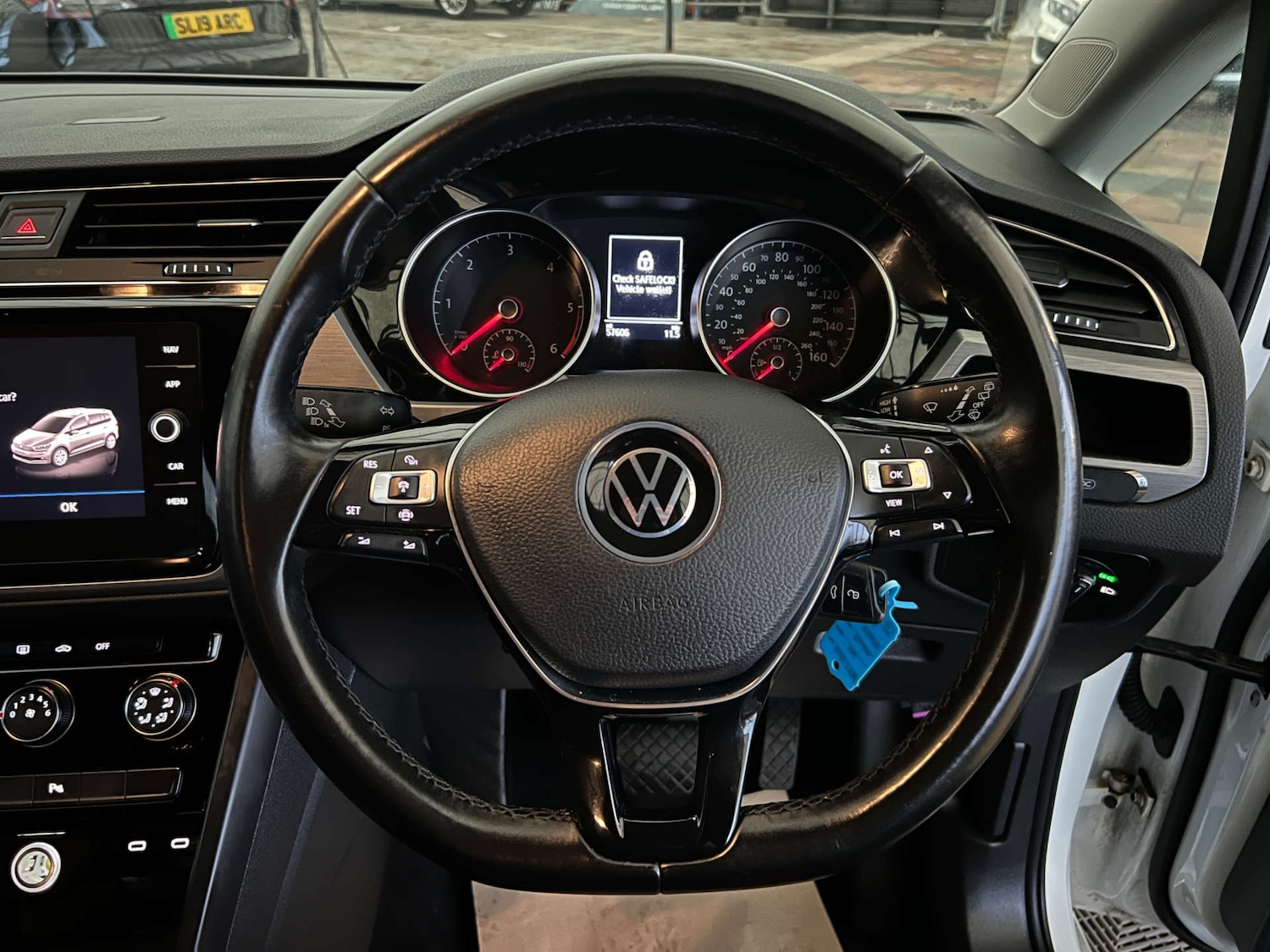 Used Volkswagen Touran 2021 for sale - 77038514: Photo 13