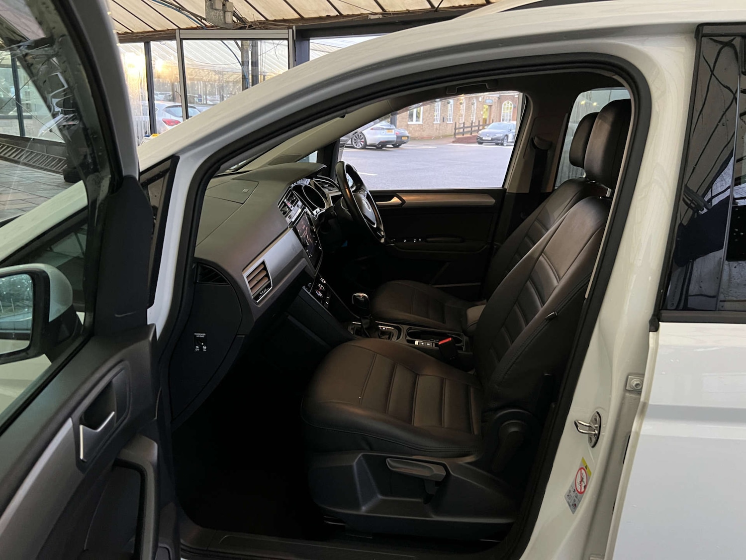 Used Volkswagen Touran 2021 for sale - 77038514: Photo 20