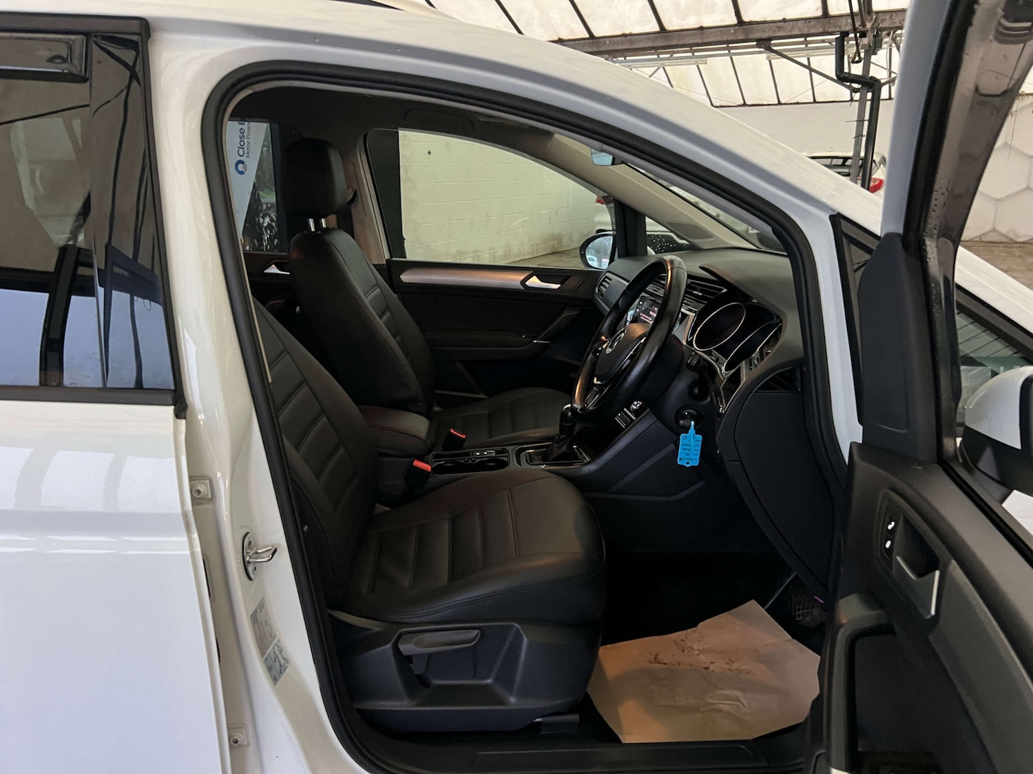 Used Volkswagen Touran 2021 for sale - 77038514: Photo 9