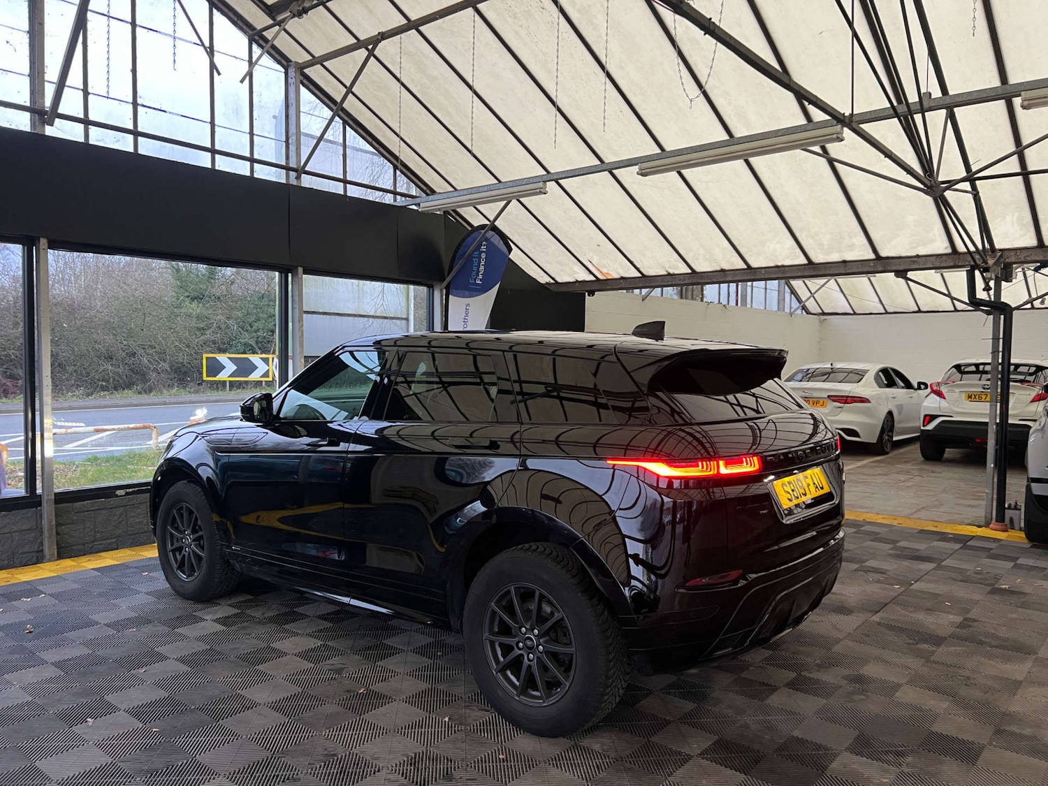 Used Land Rover Range Rover Evoque 2019 for sale - 77053572: Photo 5