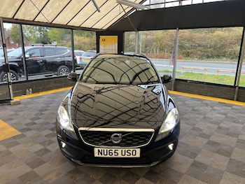 Used Volvo V40 2015 for sale - 76287451: Photo 3