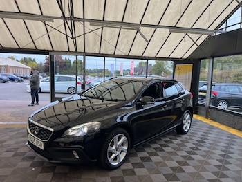 Used Volvo V40 2015 for sale - 76287451: Photo 4