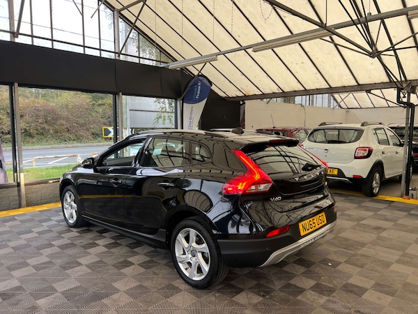 Used Volvo V40 2015 for sale - 76287451: Photo 6