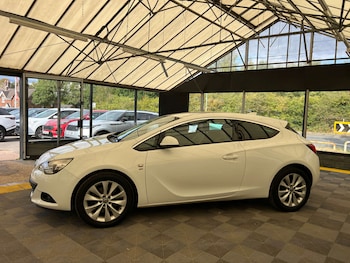 Used Vauxhall Astra GTC 2017 for sale - 79600567: Photo
