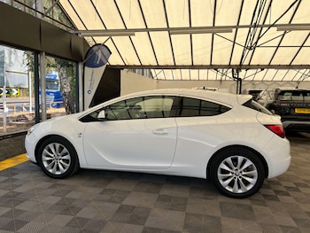 Used Vauxhall Astra GTC 2017 for sale - 79600567: Photo