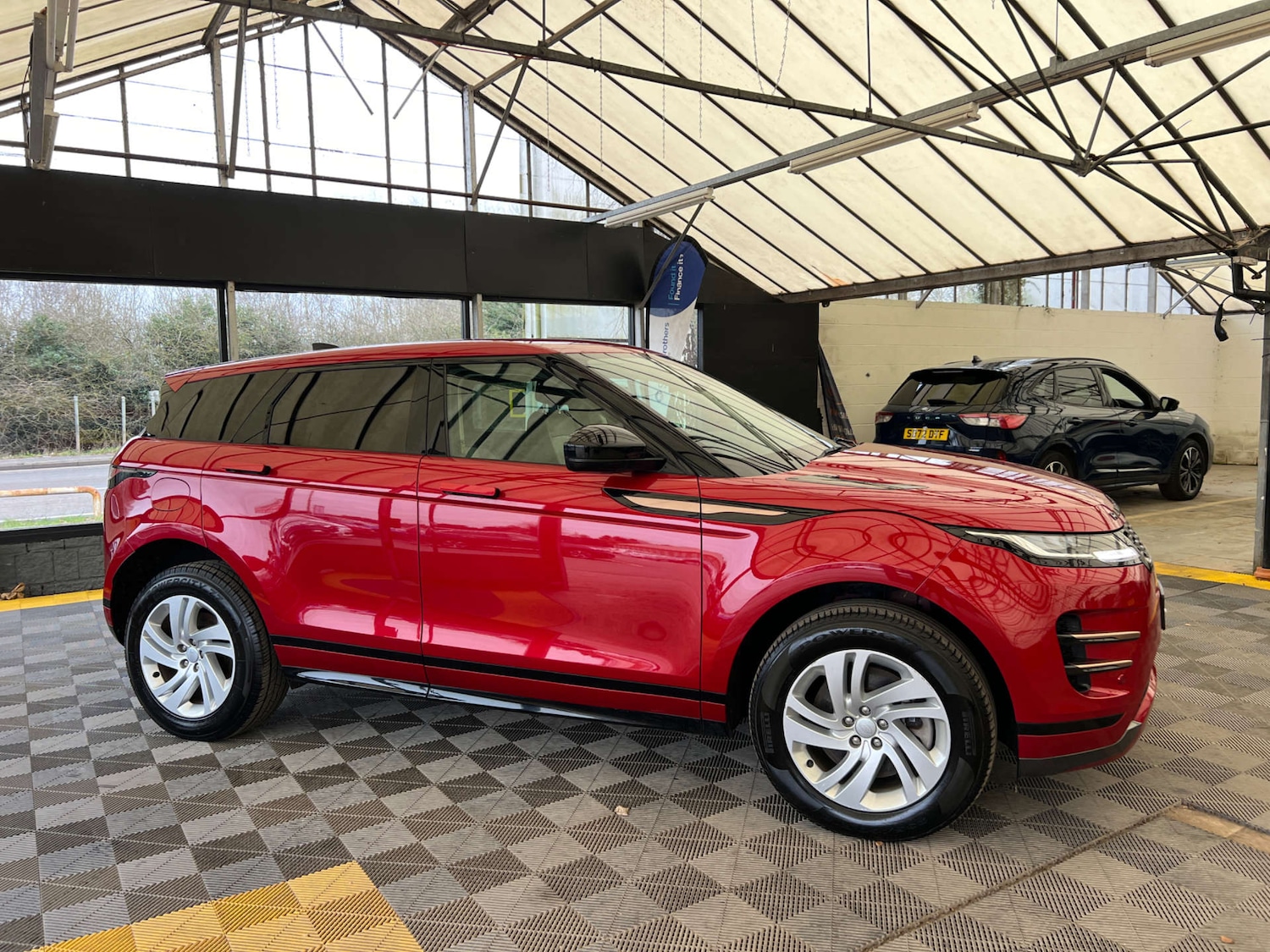 Used Land Rover Range Rover Evoque 2021 for sale - 77595689: Photo 3