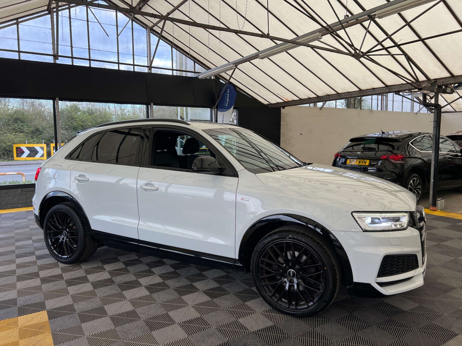 Used Audi Q3 2018 for sale - 78032027: Photo 3