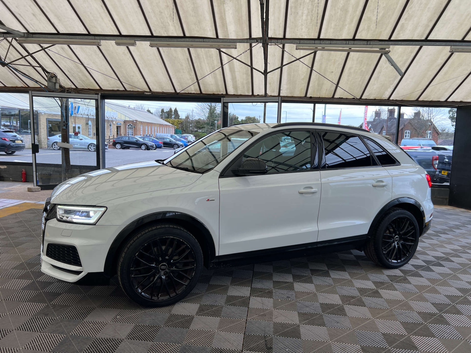 Used Audi Q3 2018 for sale - 78032027: Photo 5