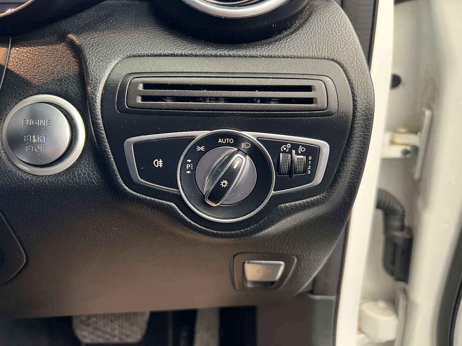 Used Mercedes-Benz GLC 2017 for sale - 76650401: Photo 14