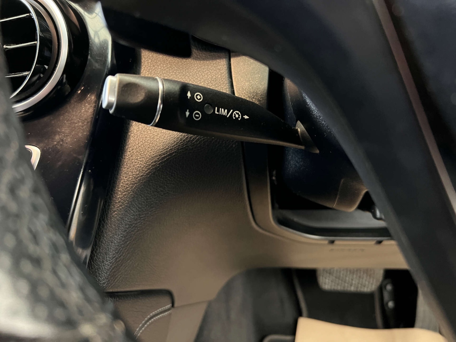 Used Mercedes-Benz GLC 2017 for sale - 76650401: Photo 15