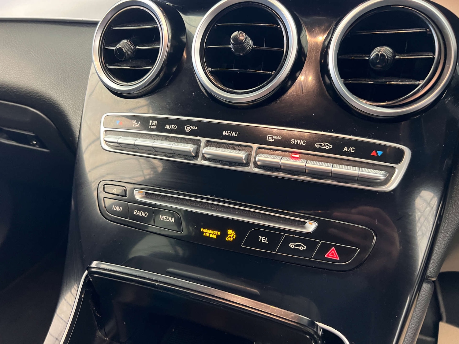 Used Mercedes-Benz GLC 2017 for sale - 76650401: Photo 21