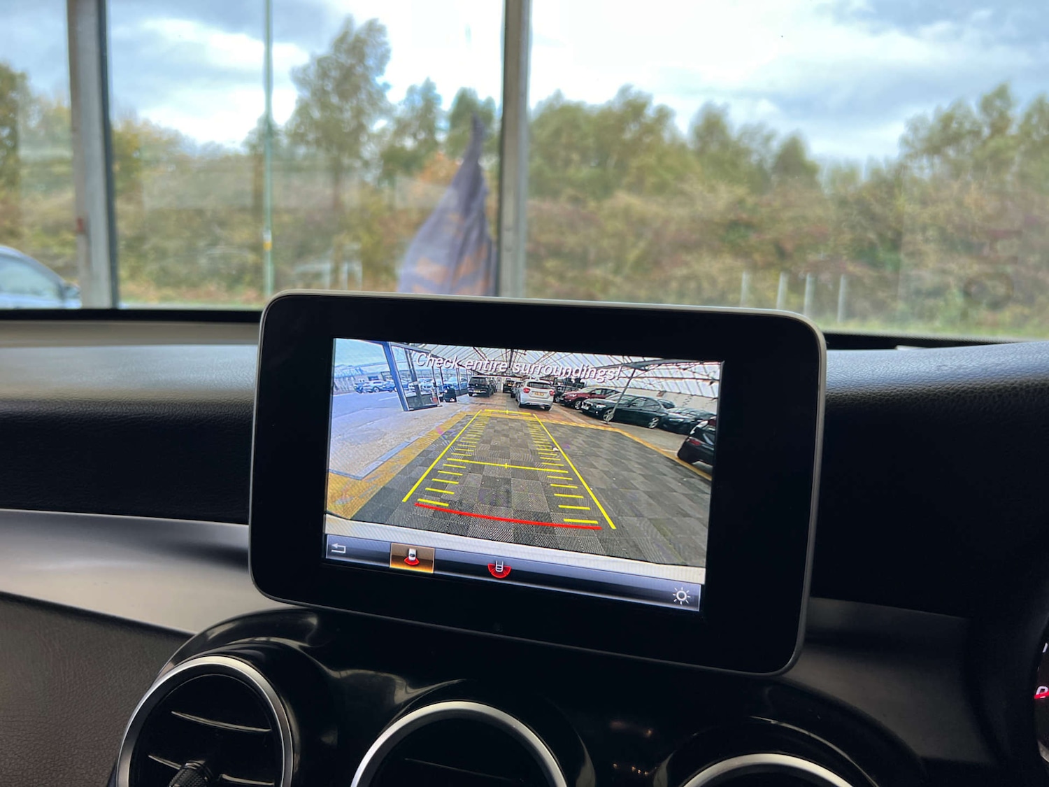 Used Mercedes-Benz GLC 2017 for sale - 76650401: Photo 22