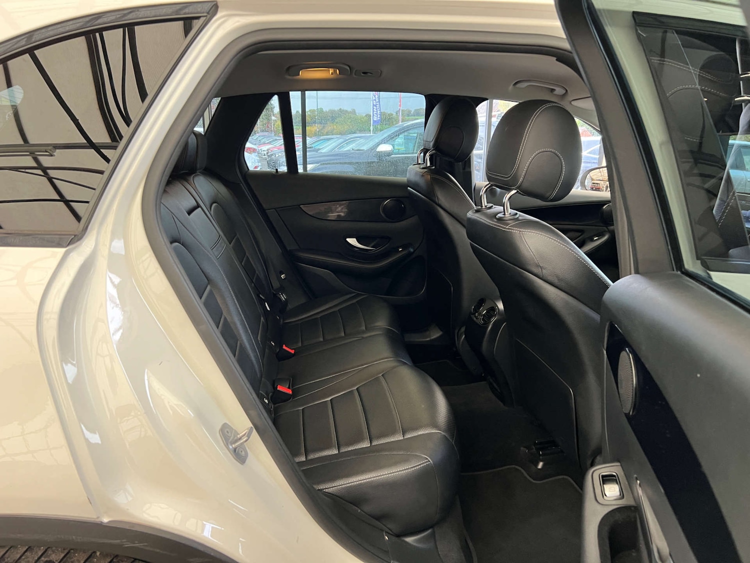 Used Mercedes-Benz GLC 2017 for sale - 76650401: Photo 27