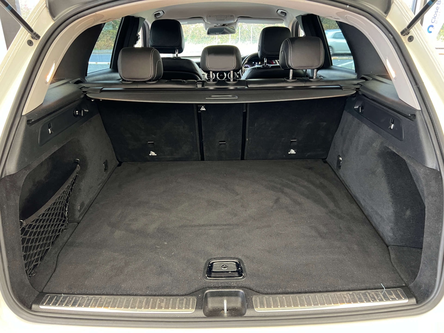 Used Mercedes-Benz GLC 2017 for sale - 76650401: Photo 29