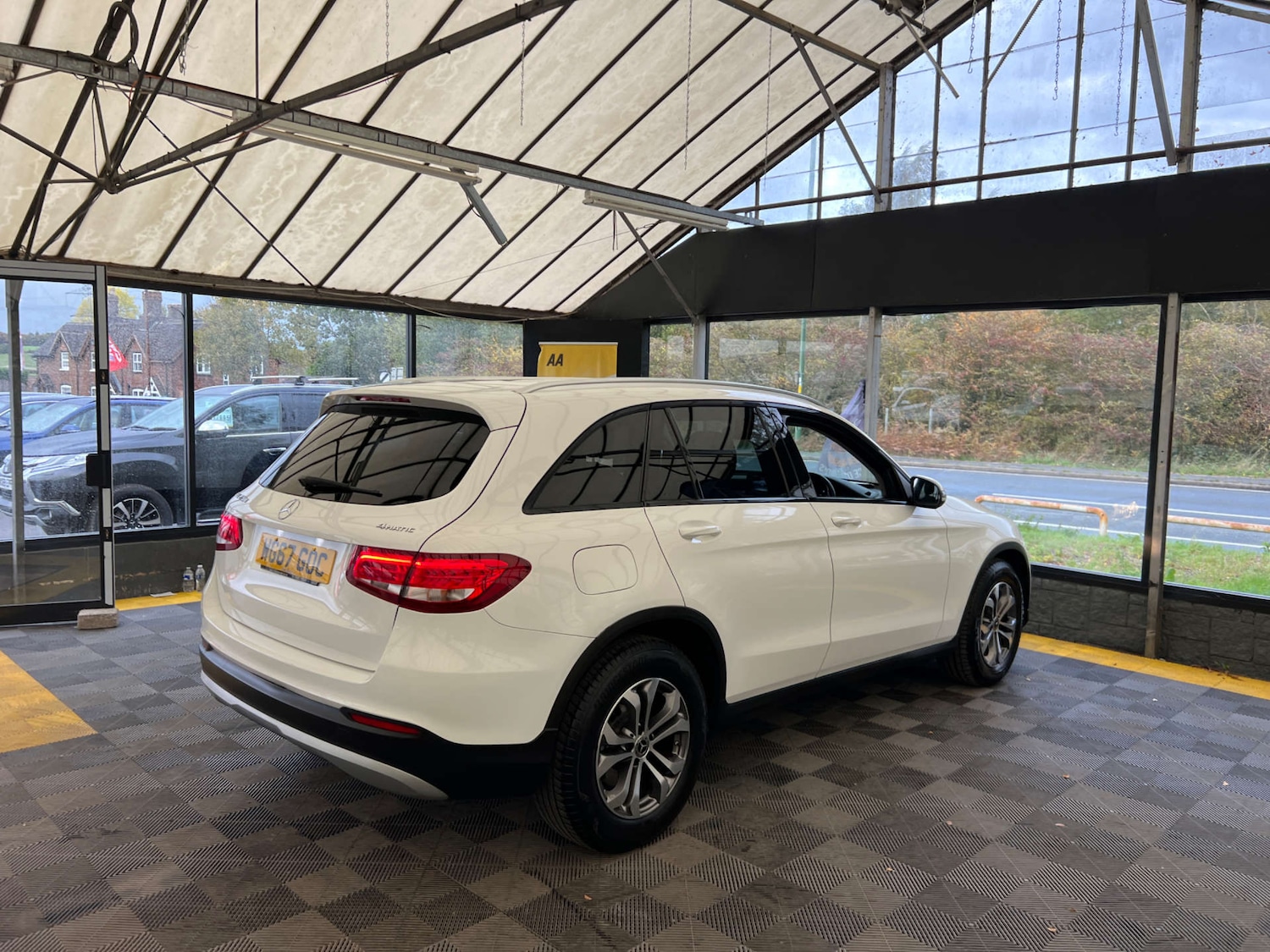 Used Mercedes-Benz GLC 2017 for sale - 76650401: Photo 8