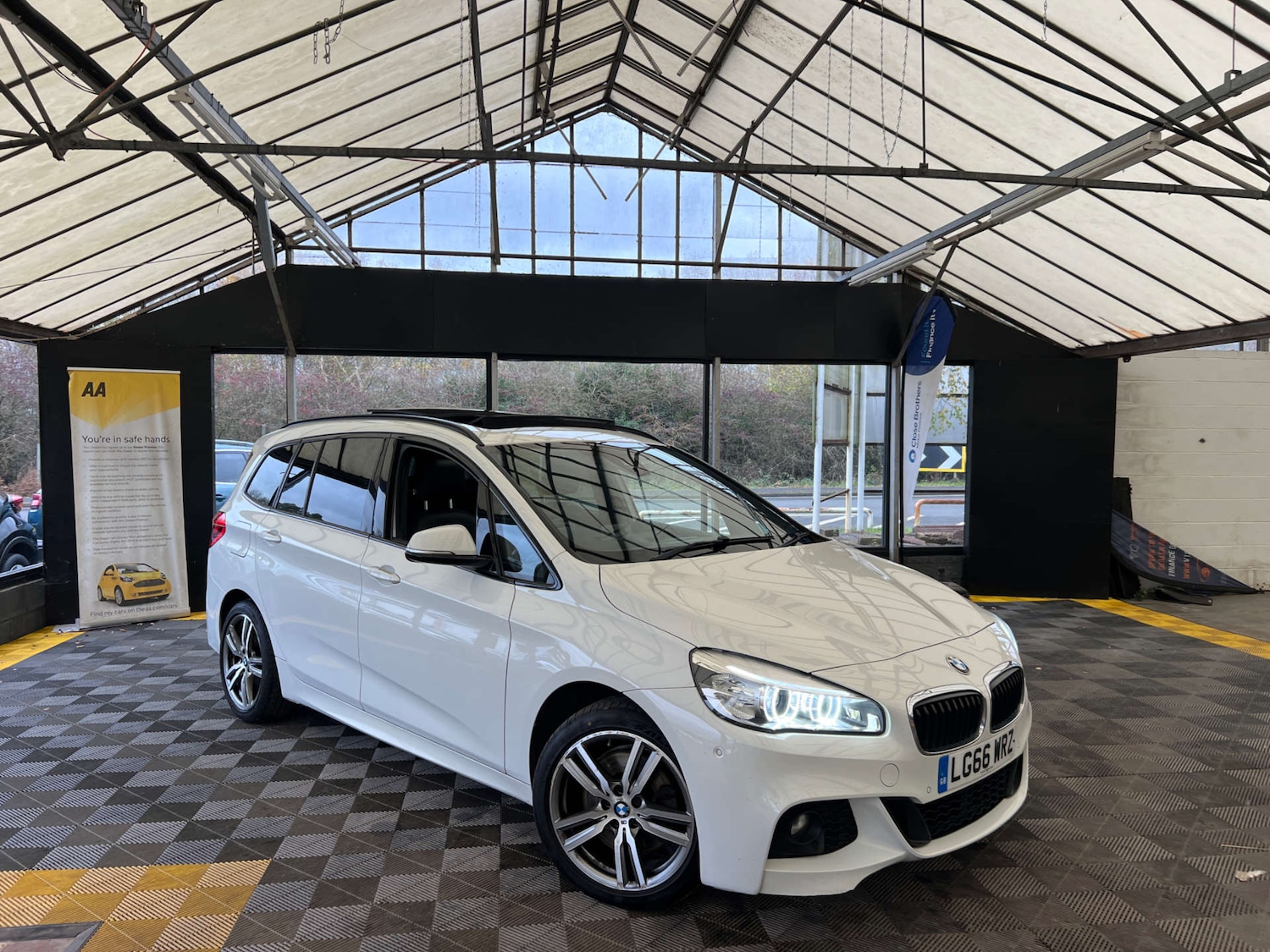 Used BMW 2 Series 2016 for sale - 76734391: Photo 1