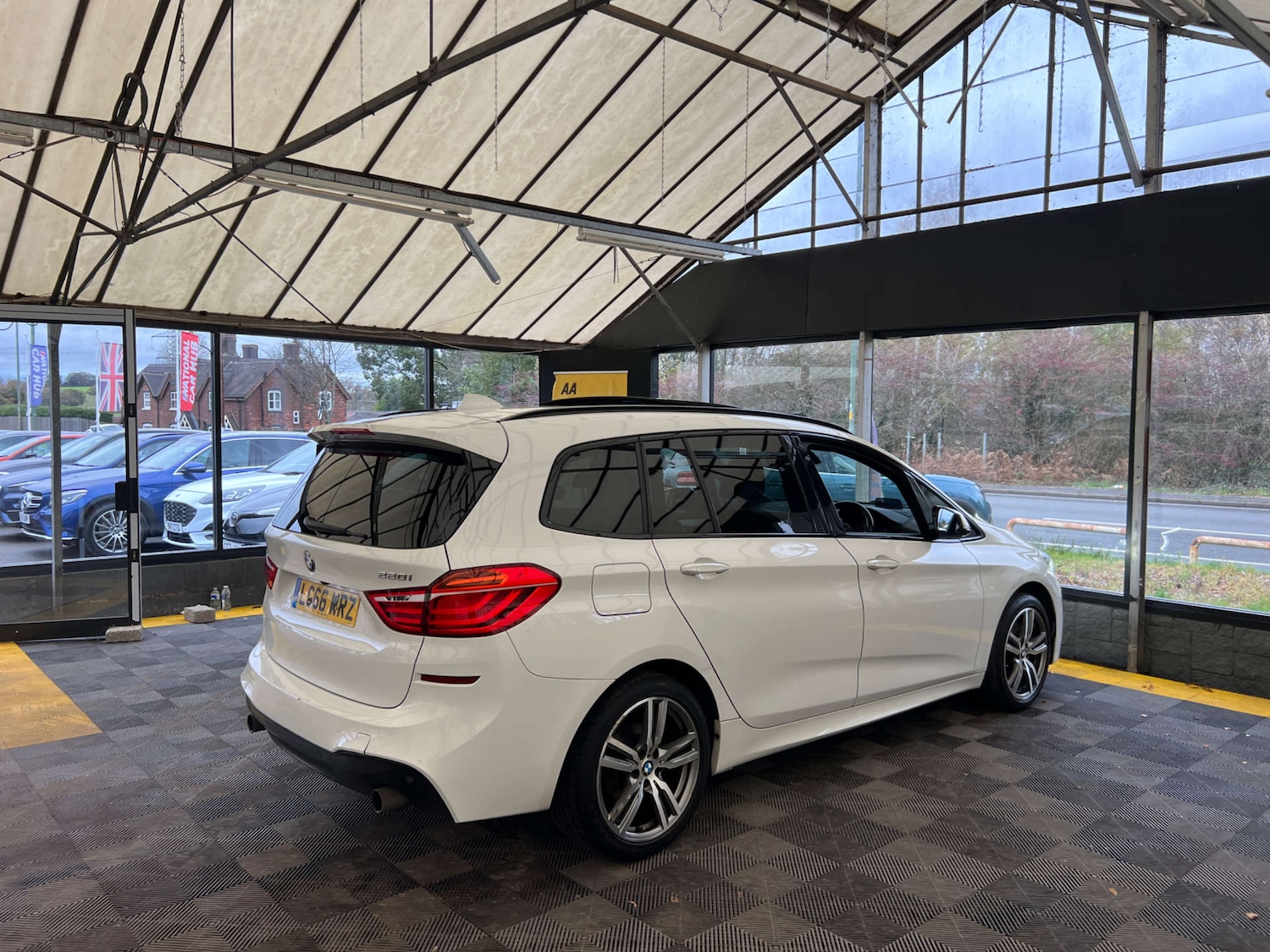 Used BMW 2 Series 2016 for sale - 76734391: Photo 6