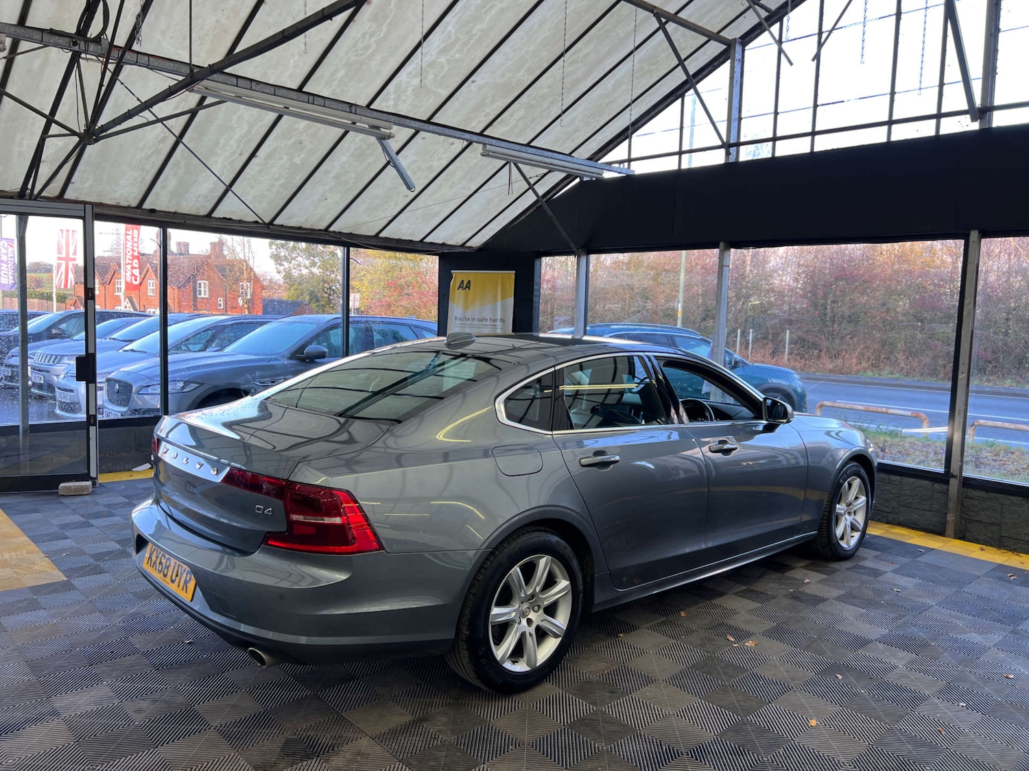 Used Volvo S90 2019 for sale - 76940207: Photo 8