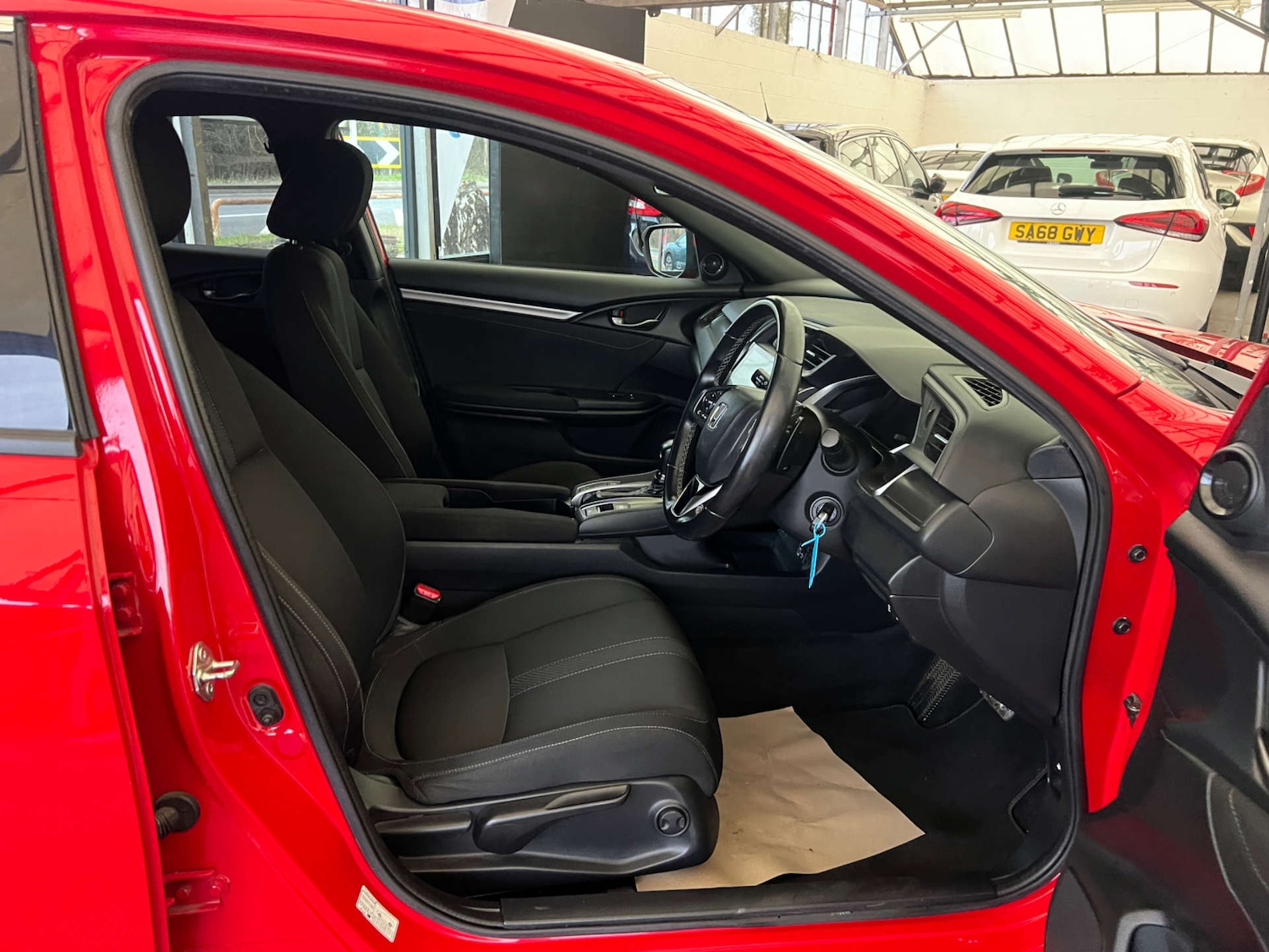 Used Honda Civic 2017 for sale - 77073373: Photo 10