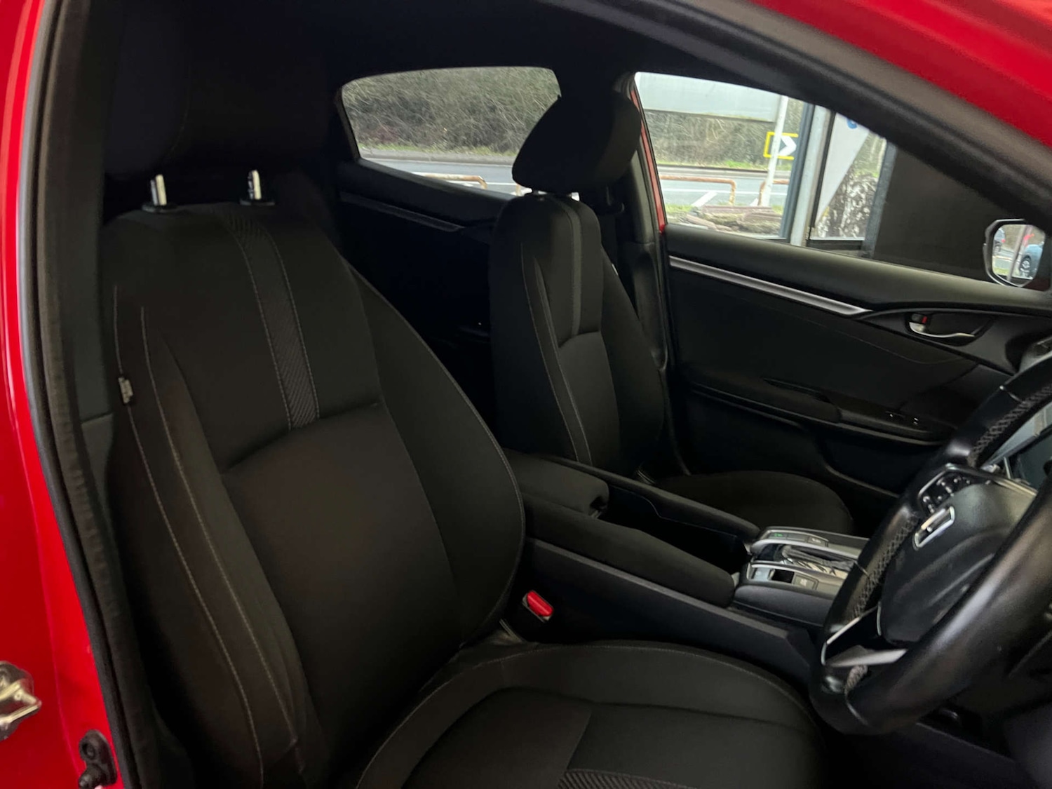 Used Honda Civic 2017 for sale - 77073373: Photo 11