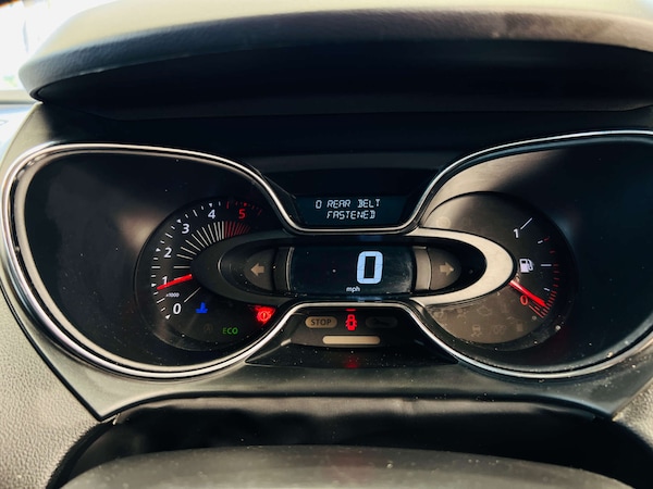 Used Renault Captur 2017 for sale - 75470106: Photo 15