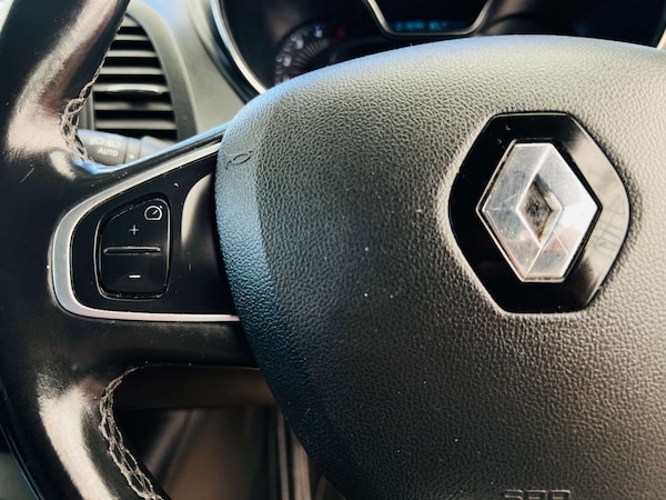 Used Renault Captur 2017 for sale - 75470106: Photo 16