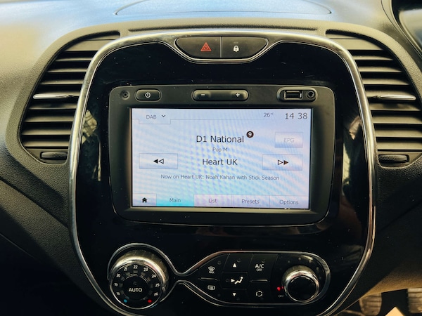 Used Renault Captur 2017 for sale - 75470106: Photo 19