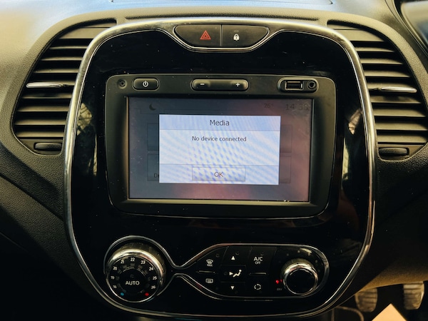 Used Renault Captur 2017 for sale - 75470106: Photo 20