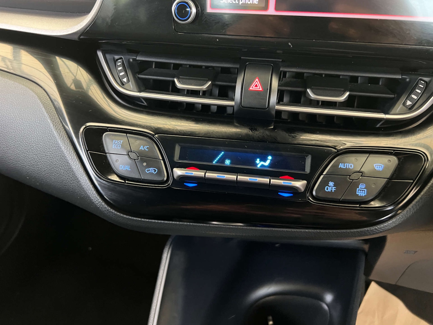 Used Toyota C-HR 2021 for sale - 76329516: Photo 20