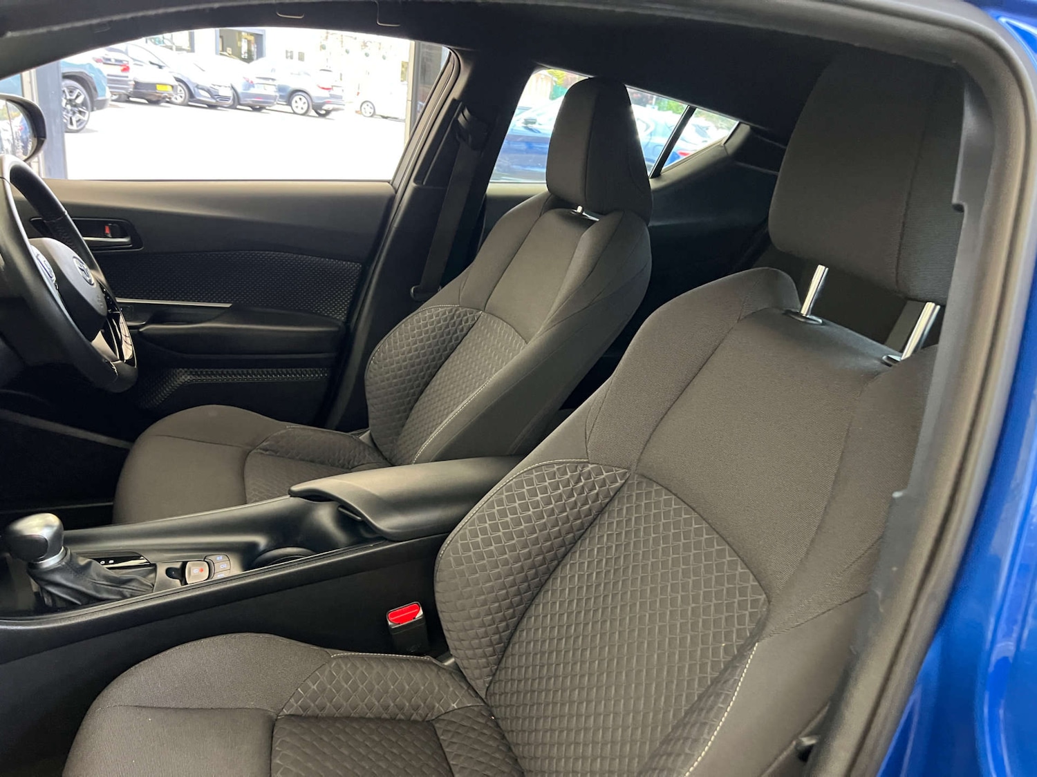 Used Toyota C-HR 2021 for sale - 76329516: Photo 24