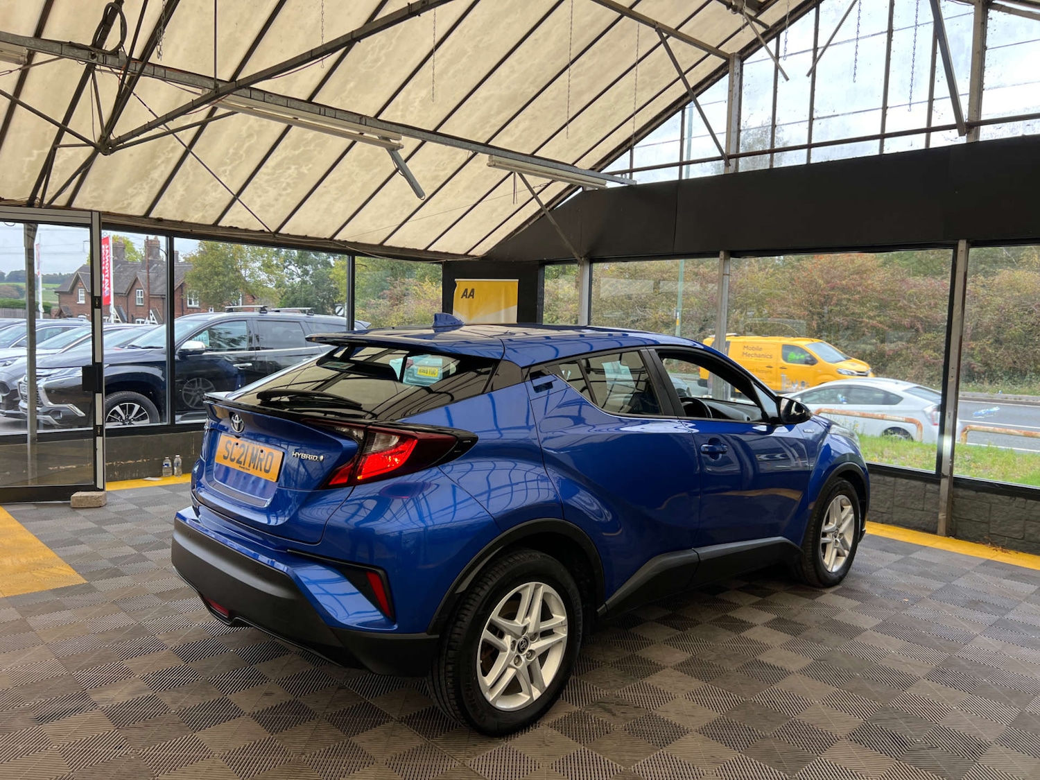 Used Toyota C-HR 2021 for sale - 76329516: Photo 8