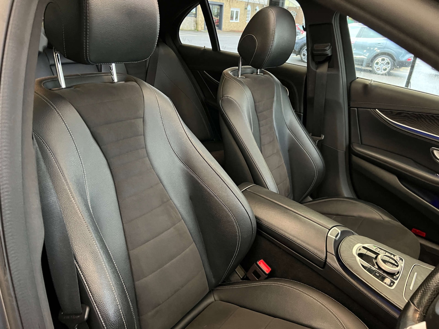 Used Mercedes-Benz E Class 2018 for sale - 76174338: Photo 11