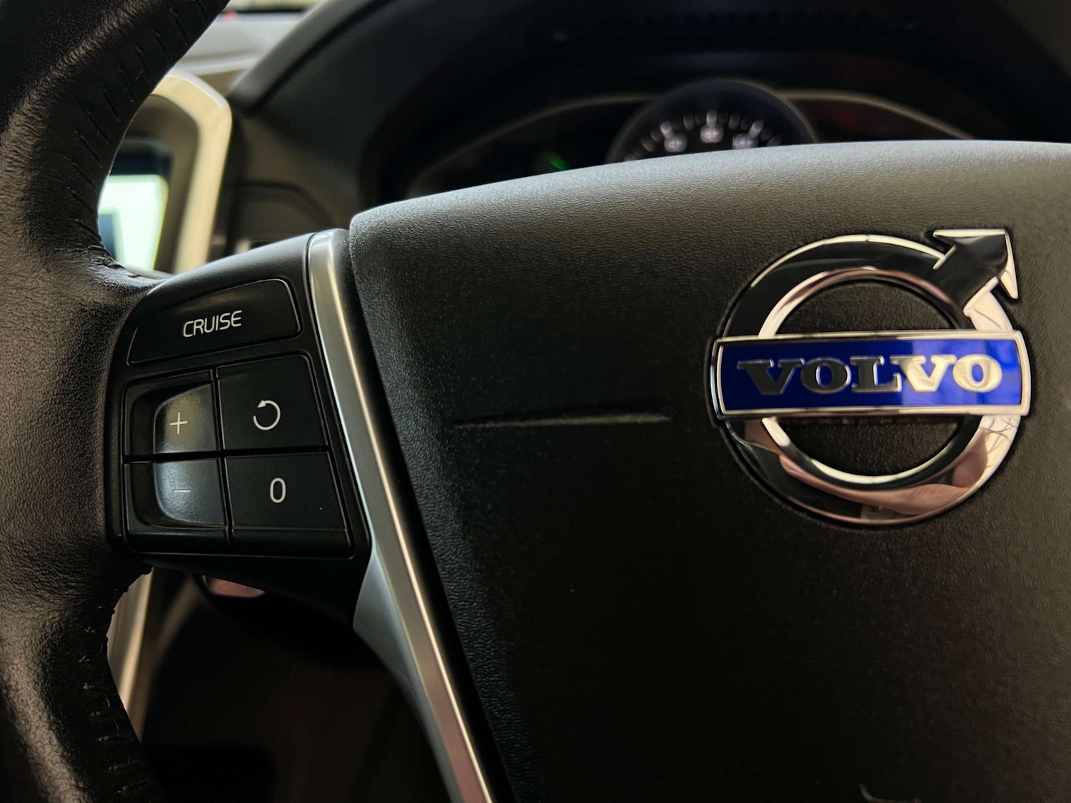 Used Volvo XC60 2016 for sale - 77688299: Photo 15