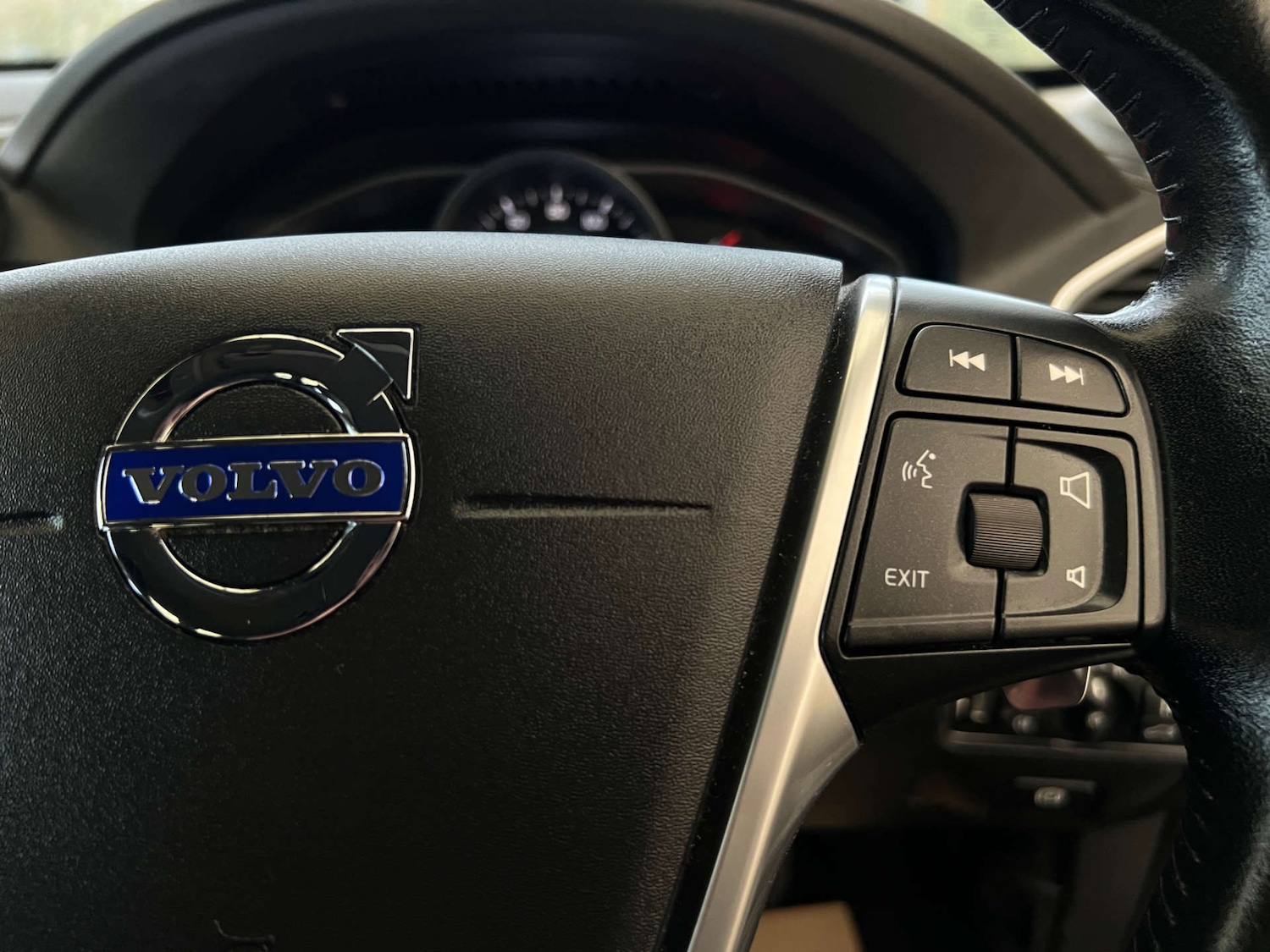 Used Volvo XC60 2016 for sale - 77688299: Photo 16