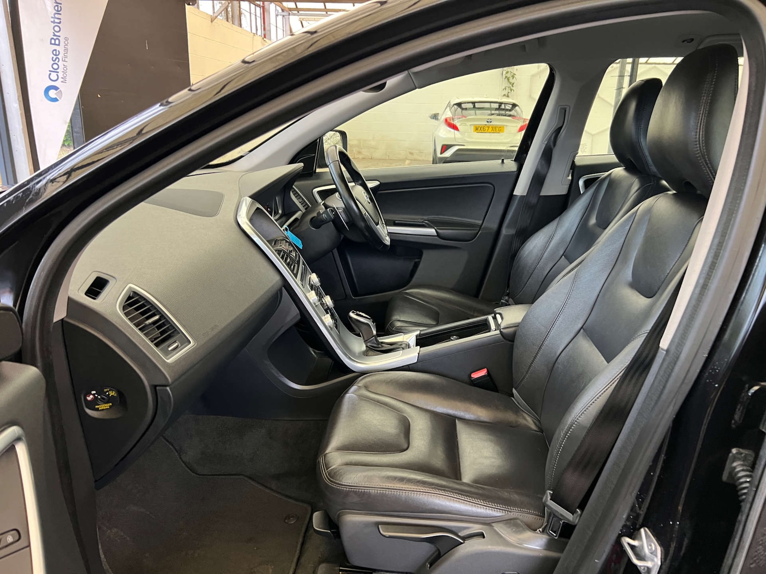 Used Volvo XC60 2016 for sale - 77688299: Photo 24