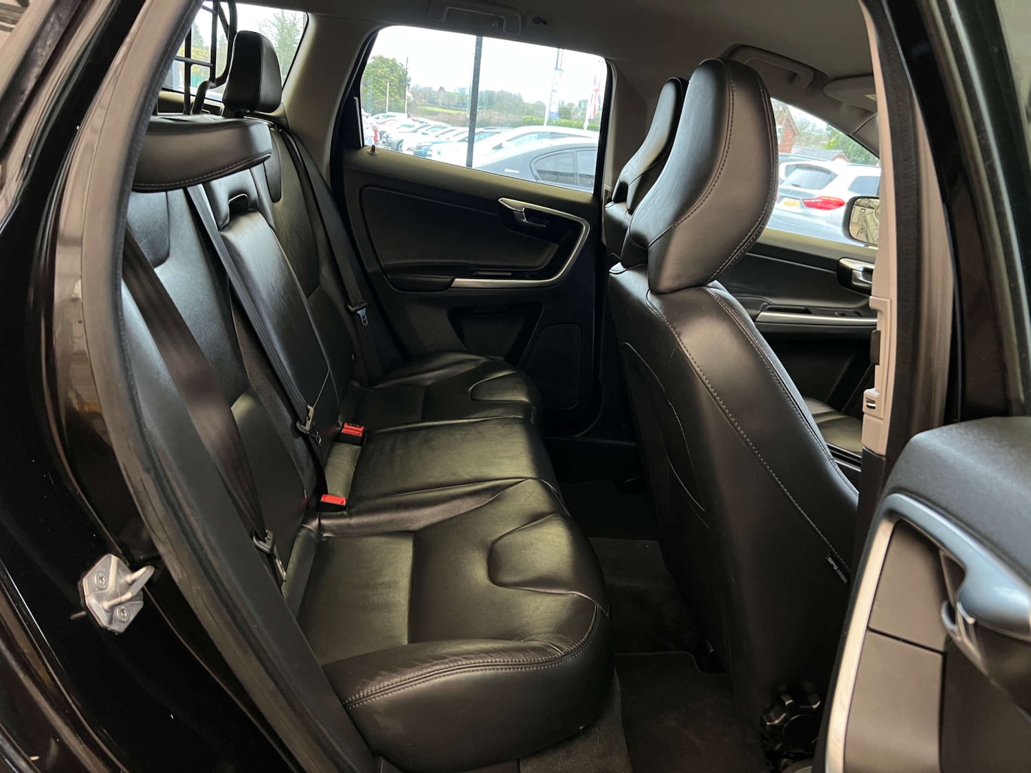 Used Volvo XC60 2016 for sale - 77688299: Photo 25